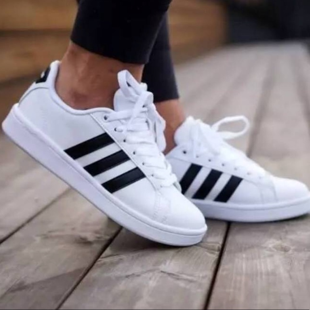 Adidas Cloudfoam Advantage Stripe Women's Shoes